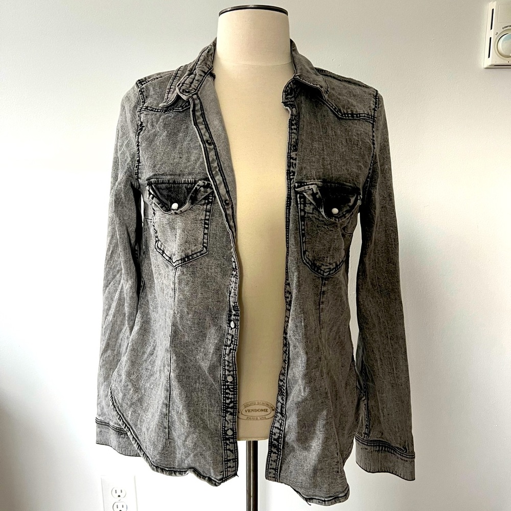 Divided Cotton Acid Washed Black Denim Shirt